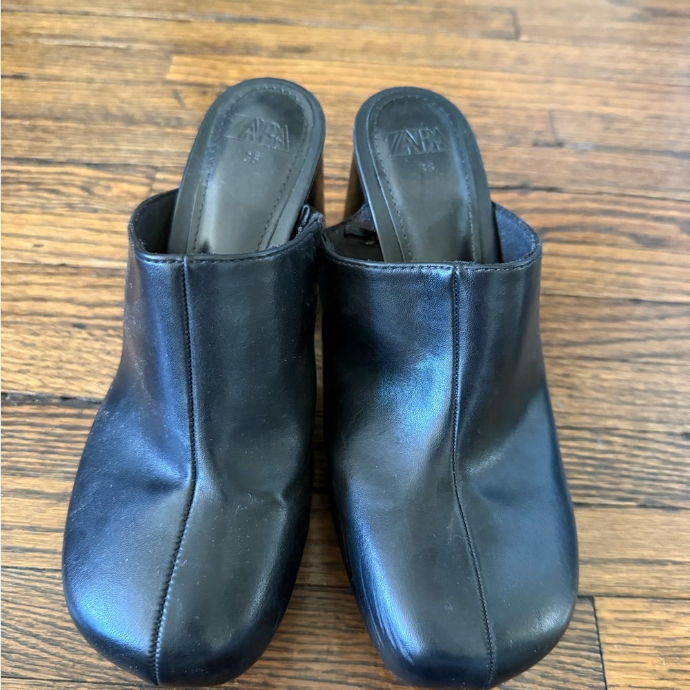 Zara Women's Black Leather Mules